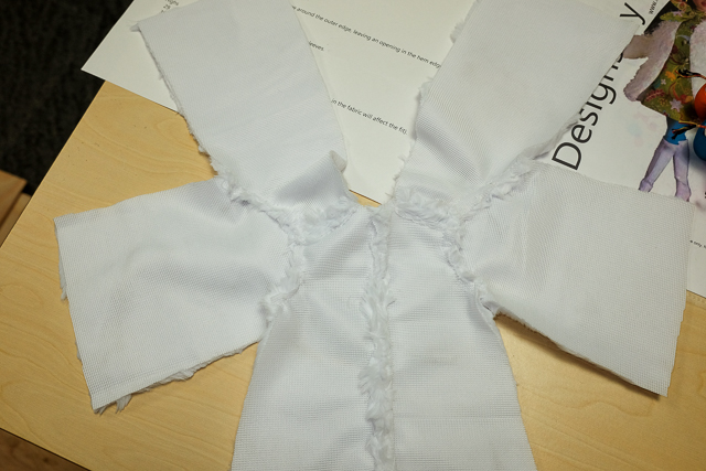 Sew the jacket sleeves